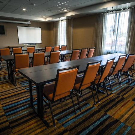 Fairfield Inn & Suites By Marriott Wisconsin Dells Lake Delton Ngoại thất bức ảnh