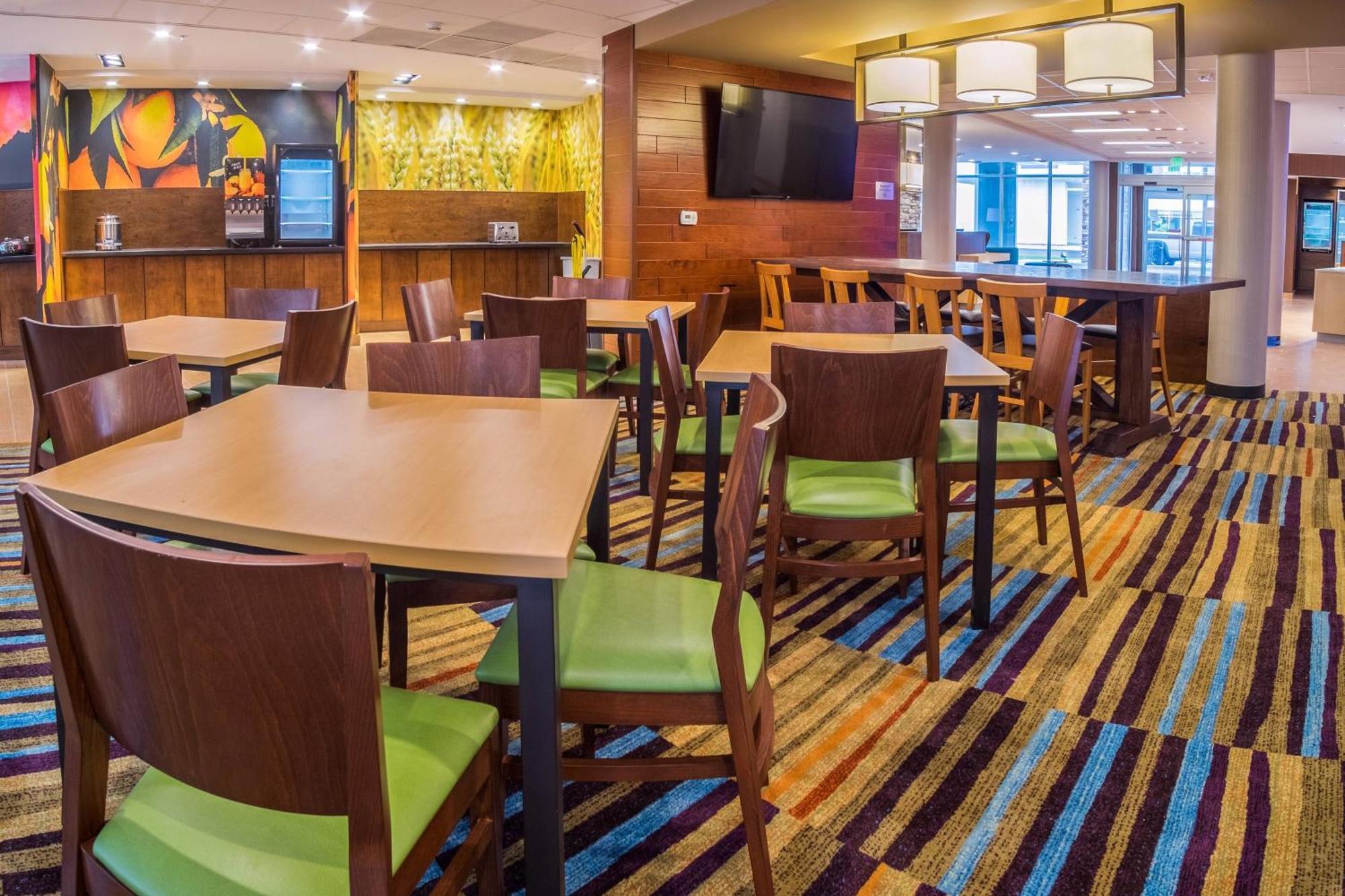Fairfield Inn & Suites By Marriott Wisconsin Dells Lake Delton Ngoại thất bức ảnh
